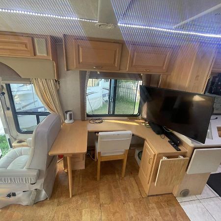 Rundle Mountain Rv Park Hotel Canmore Ngoại thất bức ảnh