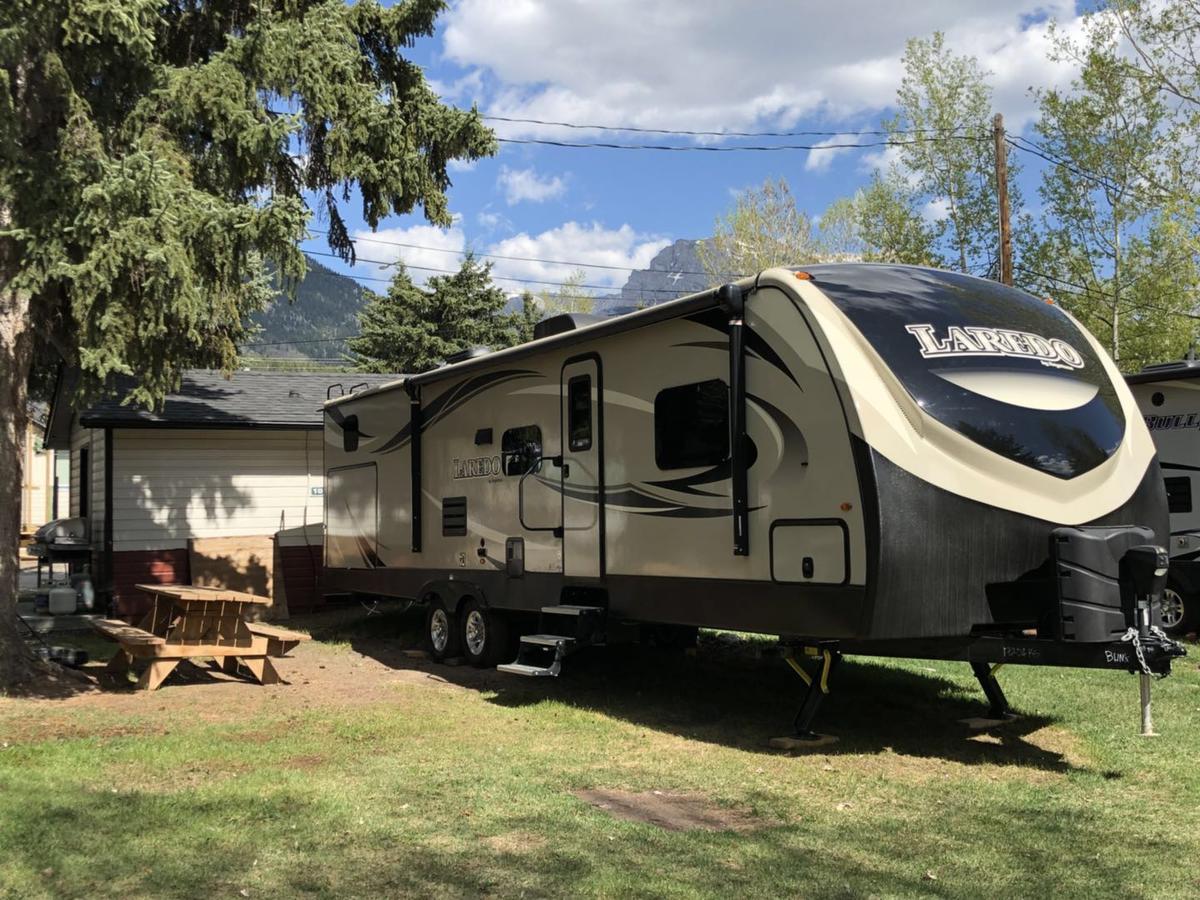 Rundle Mountain Rv Park Hotel Canmore Ngoại thất bức ảnh