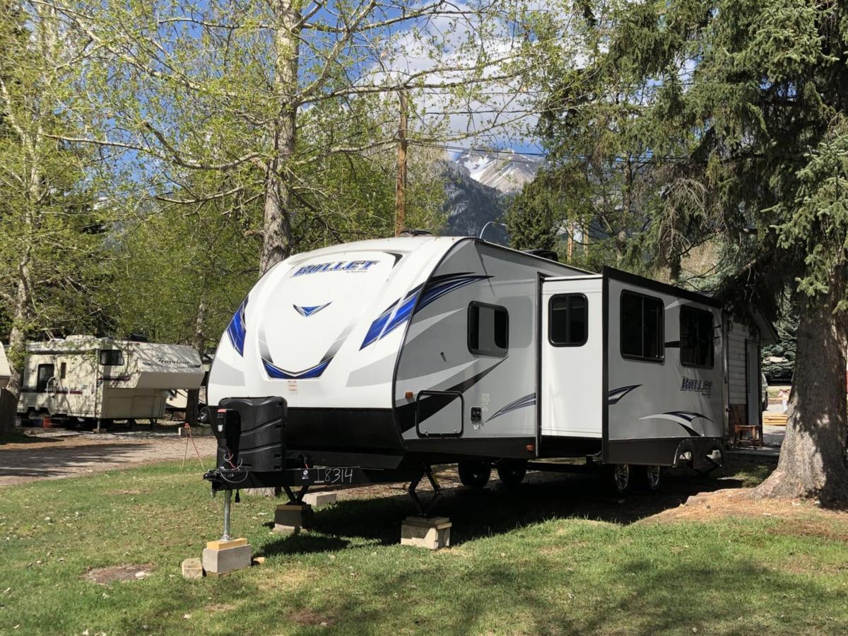 Rundle Mountain Rv Park Hotel Canmore Ngoại thất bức ảnh
